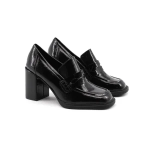 Mocassino da donna in vernice con tacco