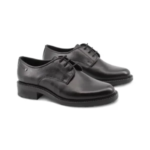 Stringata nera in pelle da donna