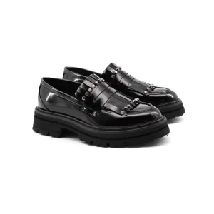 Mocassino donna con frange e borchiette