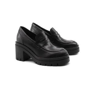 Mocassino in vera pelle con tacco