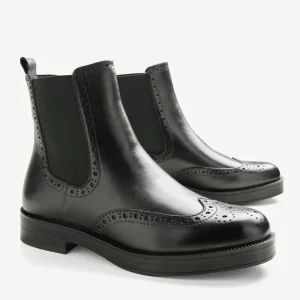 CHELSEA CON ELASTICI LATERALE E DETTAGLI BROGUE TAMARIS