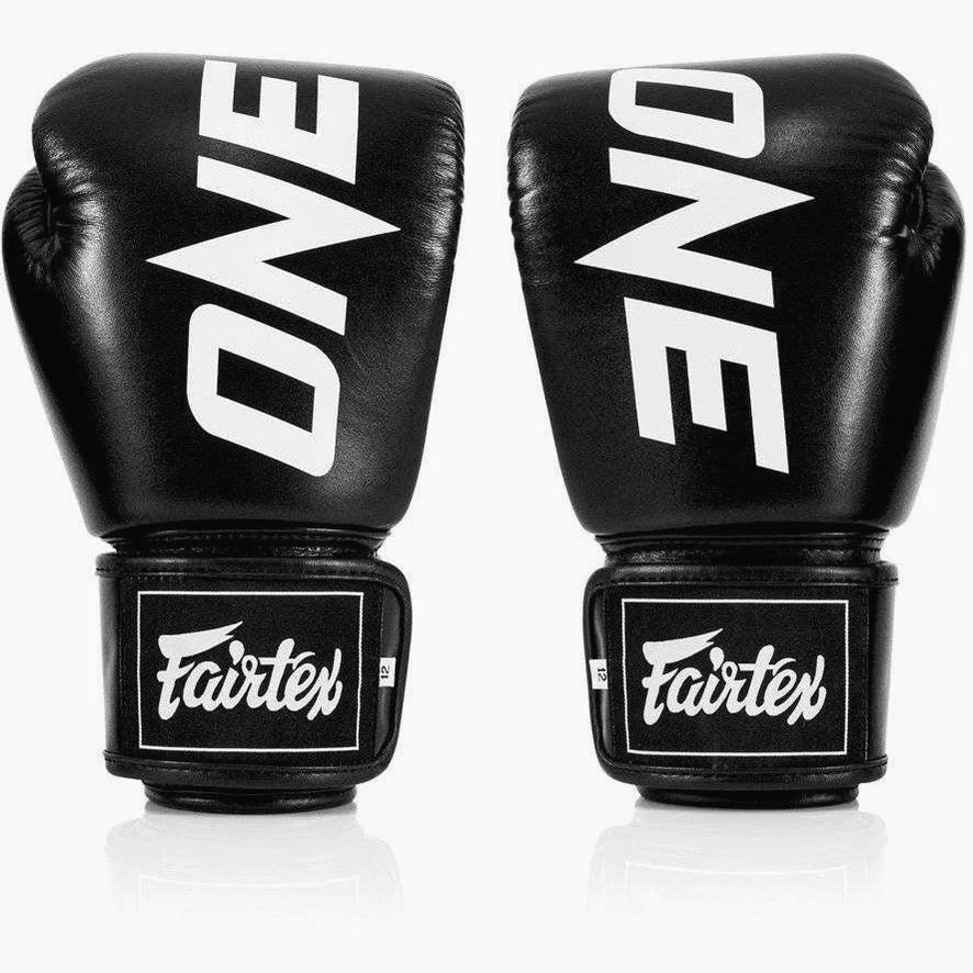 Guantoni Muay Thai Fairtex ONE Nero - immagine 3