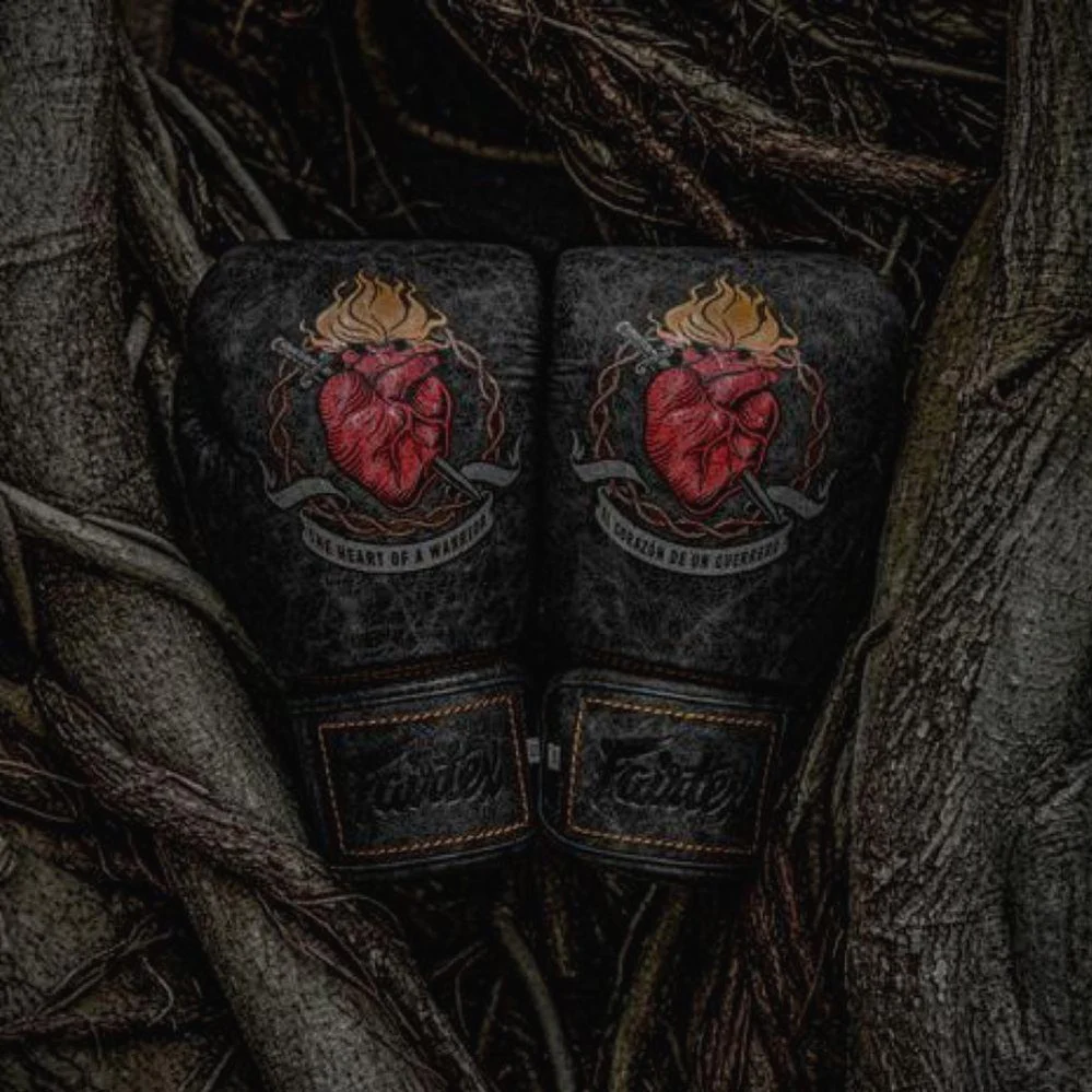 Guantoni Muay Thai Fairtex The Heart of Warrior - immagine 6