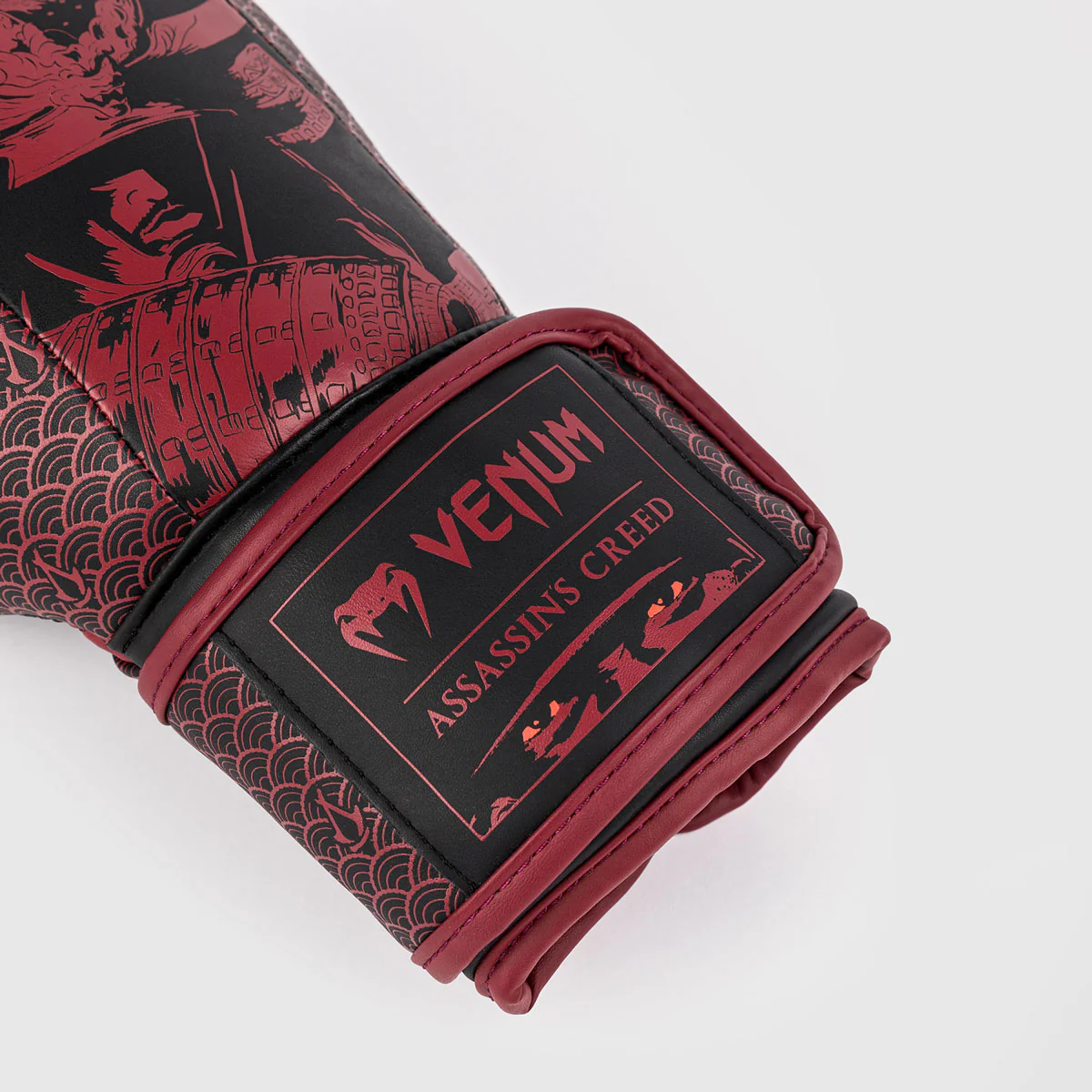 Guantoni Venum Assassin's Creed Shadows Rosso-nero - immagine 5