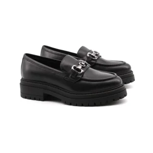 Mocassino in pelle con morsetto donna