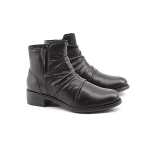 Stivaletto in vera pelle da donna