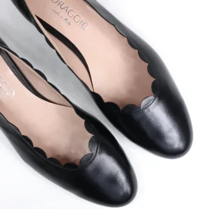 Ballerina nera con ondine - ultimo 42