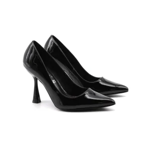 Décolleté a punta in vernice da donna