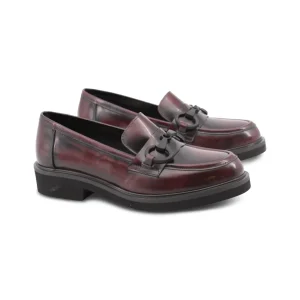 Mocassino in pelle lucida con morsetto