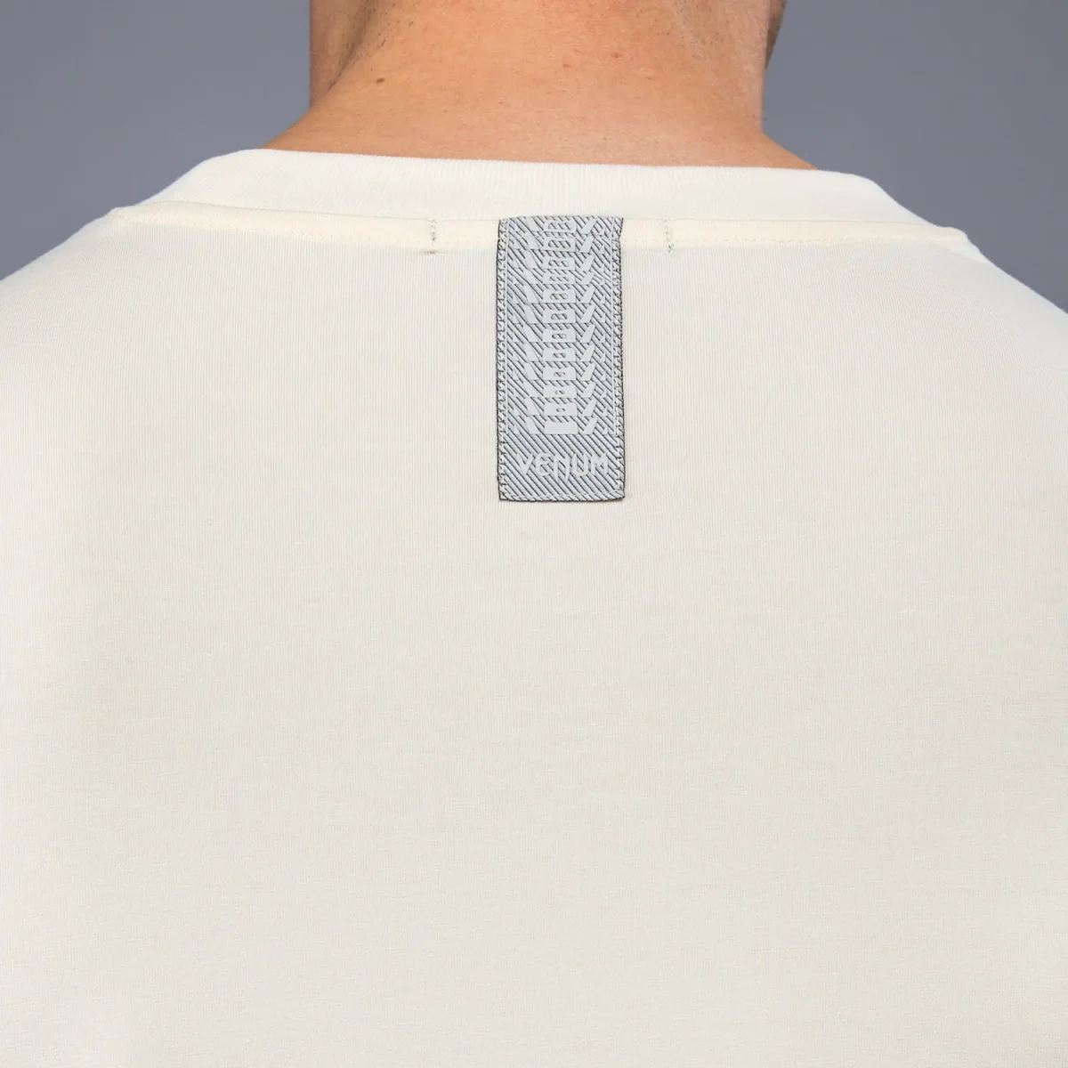 T-shirt Venum Fly Beige - immagine 7