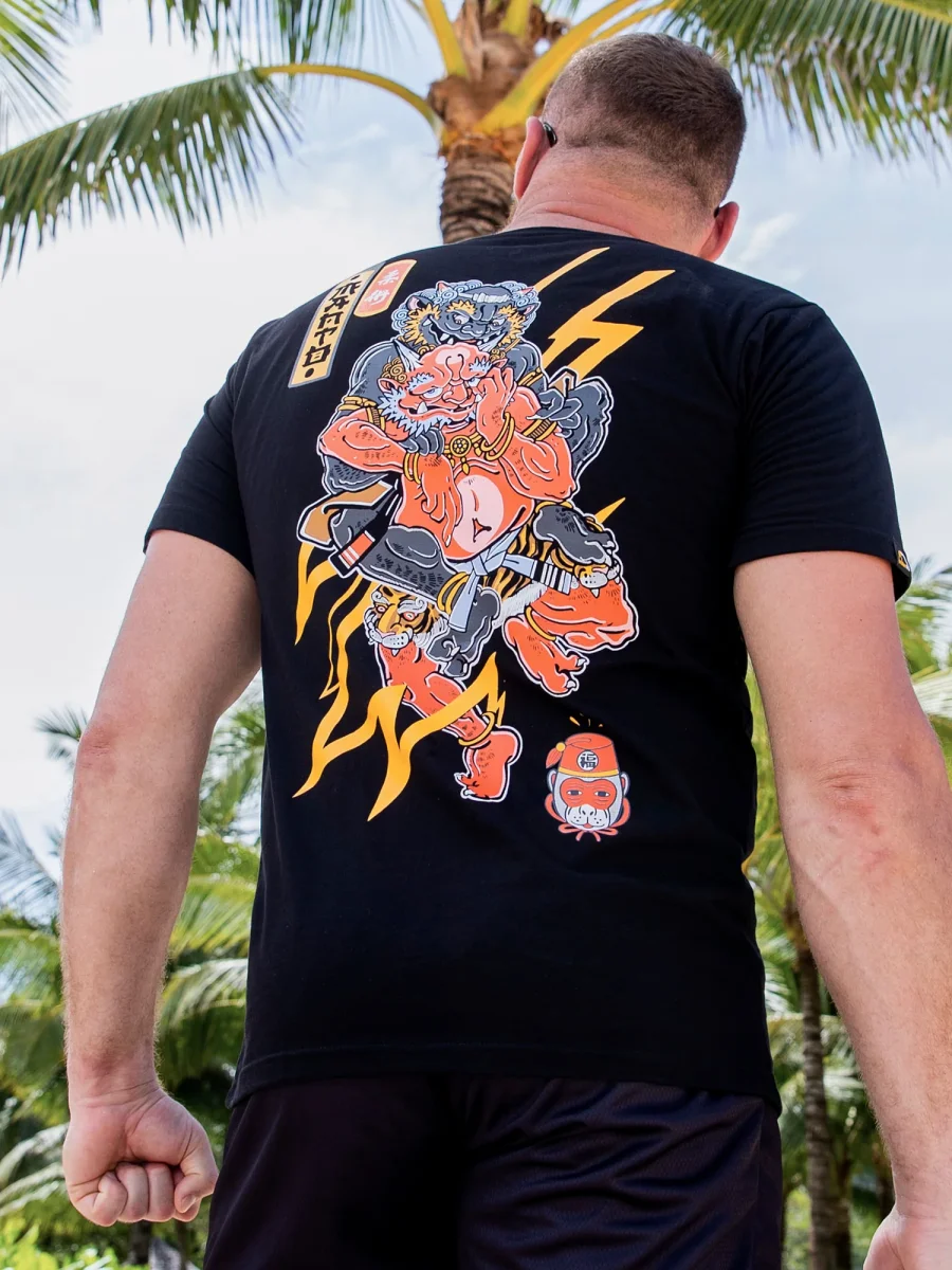 T-shirt Manto Yauhen Abu ONI nero